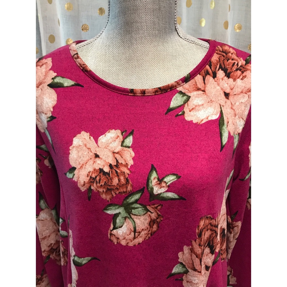 Pink Floral Sweater with Lace Trim